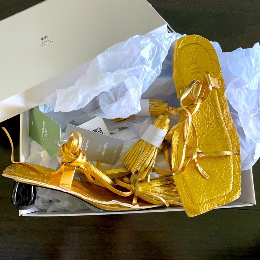 H&M Gold Metallic Tassel Gladiator Sandals NWT